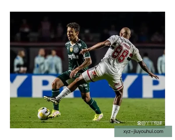 世俱杯赛场比赛阅读能力解析视角下的战术理解与观赛素养提升研究